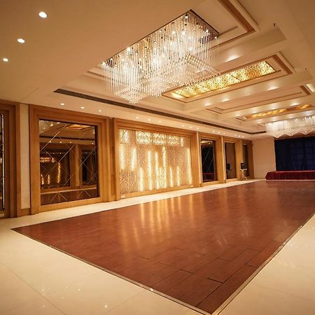 Hotel Amora - Rajnandgaon Raj Nandgaon Eksteriør bilde