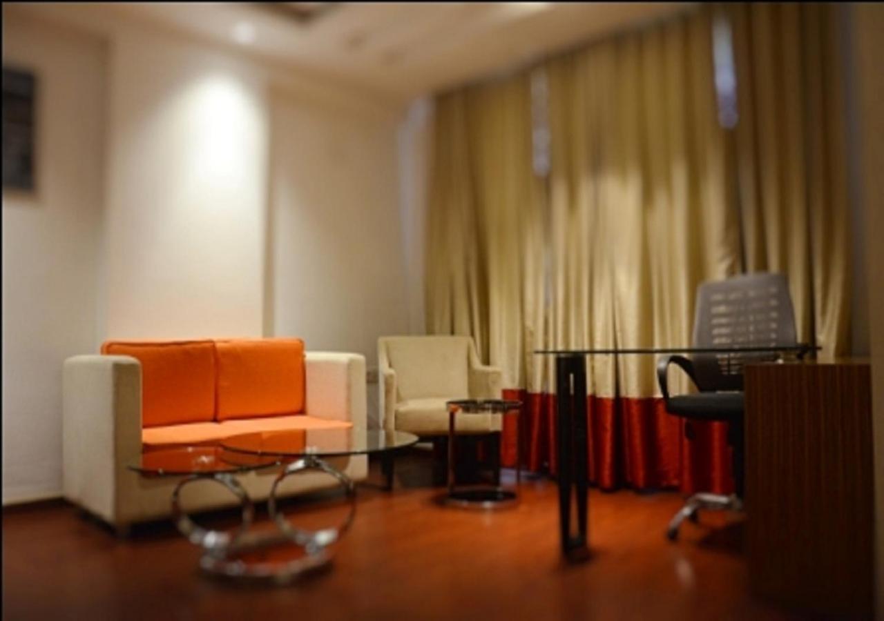 Hotel Amora - Rajnandgaon Raj Nandgaon Eksteriør bilde