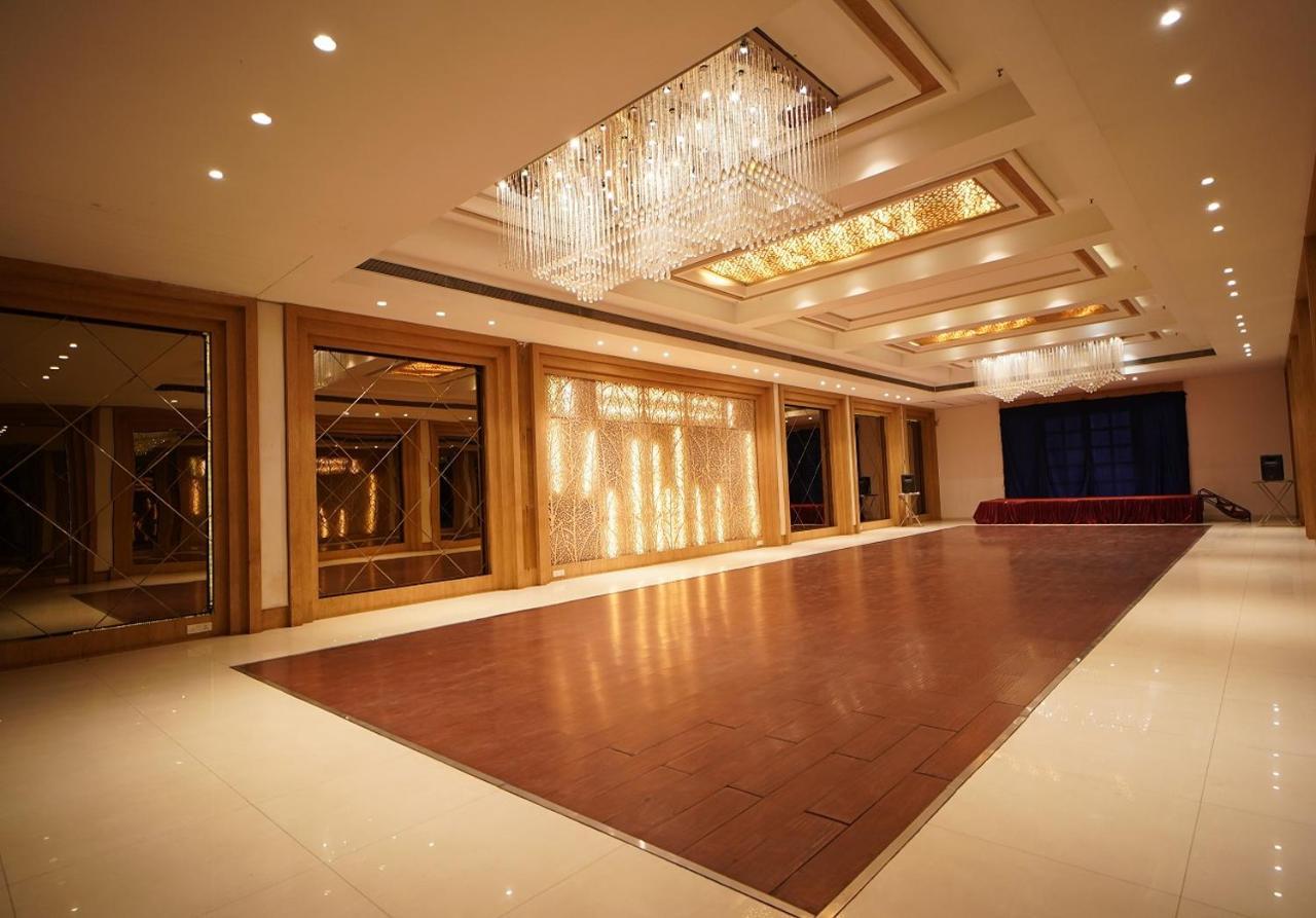 Hotel Amora - Rajnandgaon Raj Nandgaon Eksteriør bilde