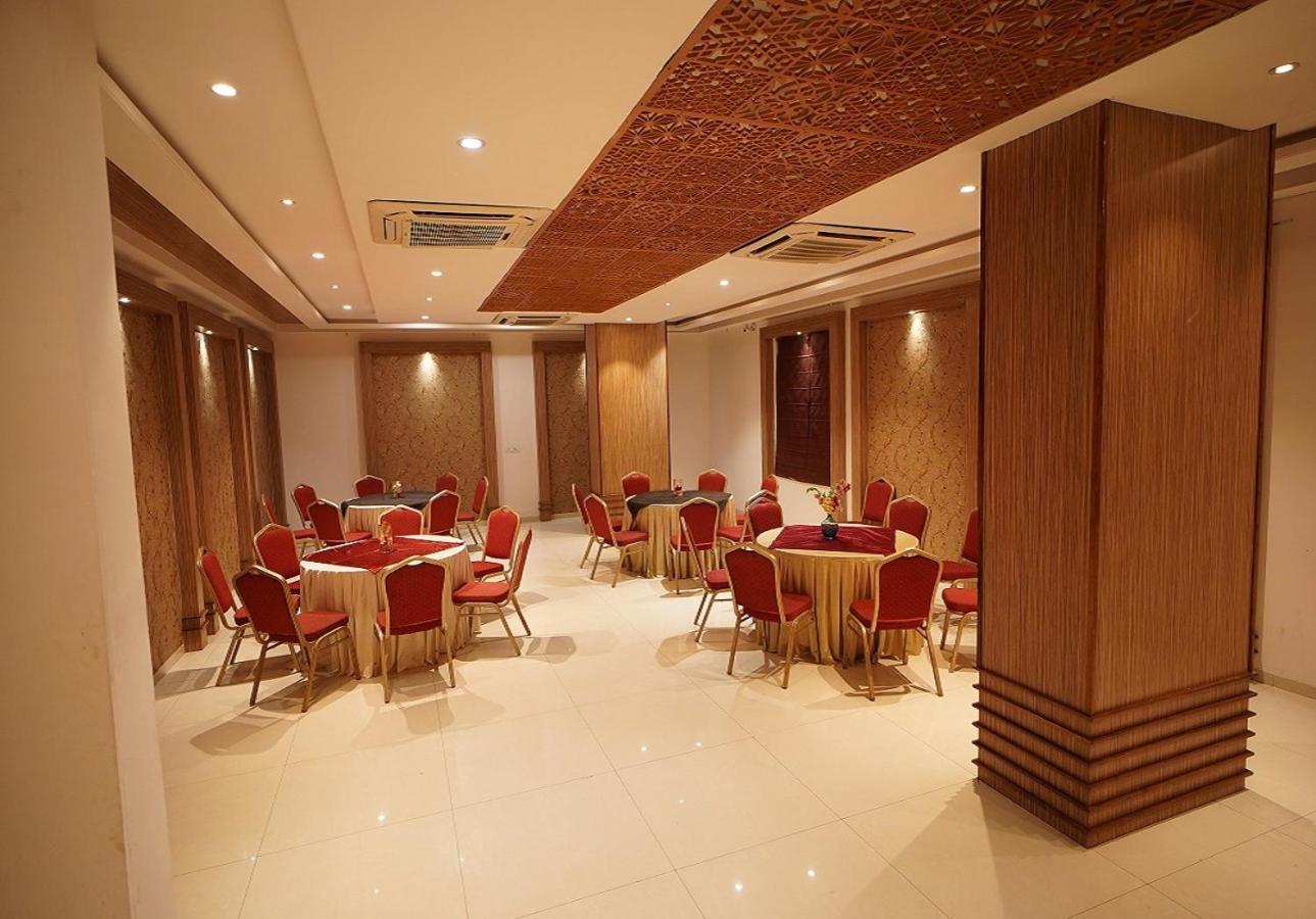 Hotel Amora - Rajnandgaon Raj Nandgaon Eksteriør bilde