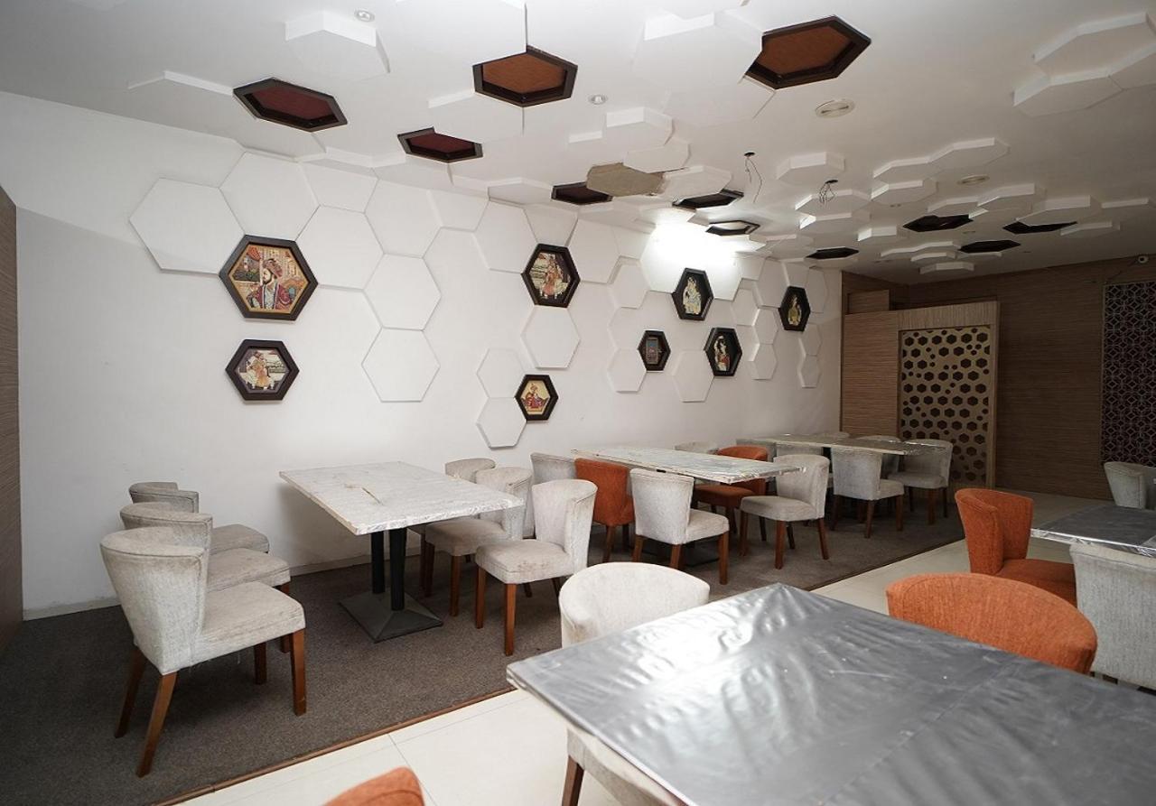 Hotel Amora - Rajnandgaon Raj Nandgaon Eksteriør bilde