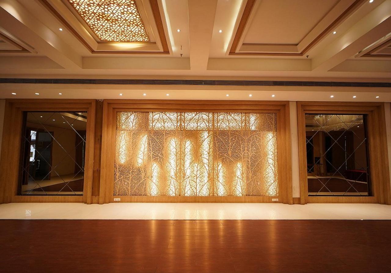 Hotel Amora - Rajnandgaon Raj Nandgaon Eksteriør bilde