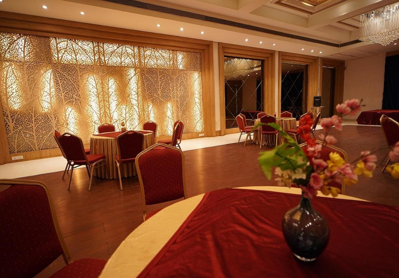 Hotel Amora - Rajnandgaon Raj Nandgaon Eksteriør bilde