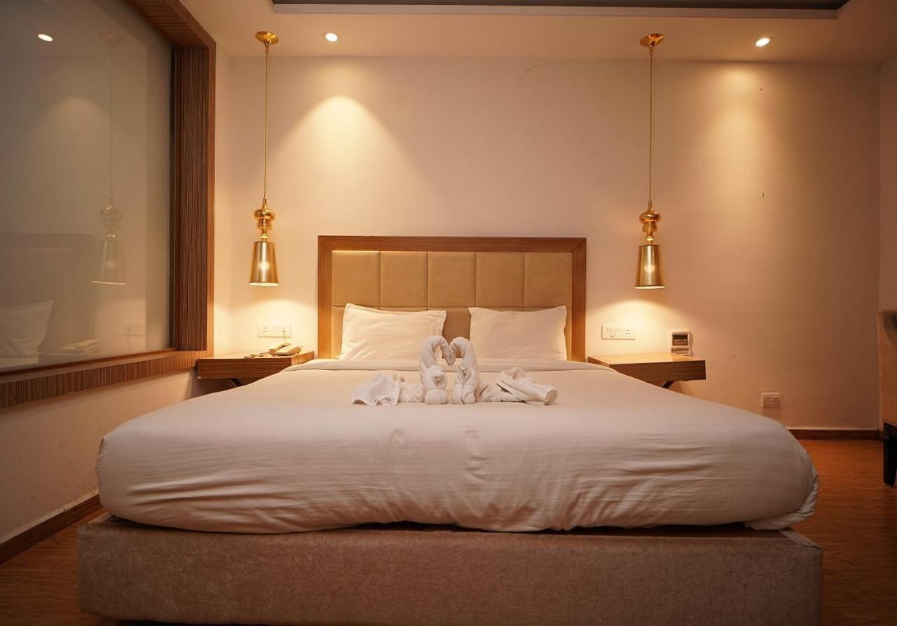Hotel Amora - Rajnandgaon Raj Nandgaon Eksteriør bilde